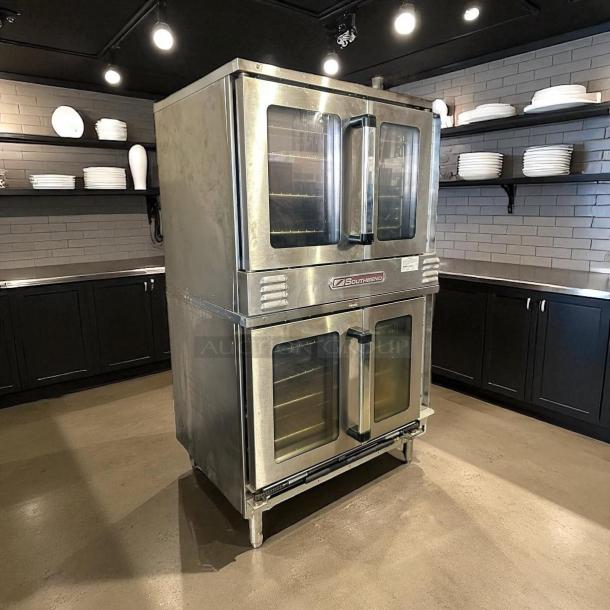Southbend KLGS/27SC double gas convection oven, stainless steel, amazing condition, 53,000 BTU, fully tested.