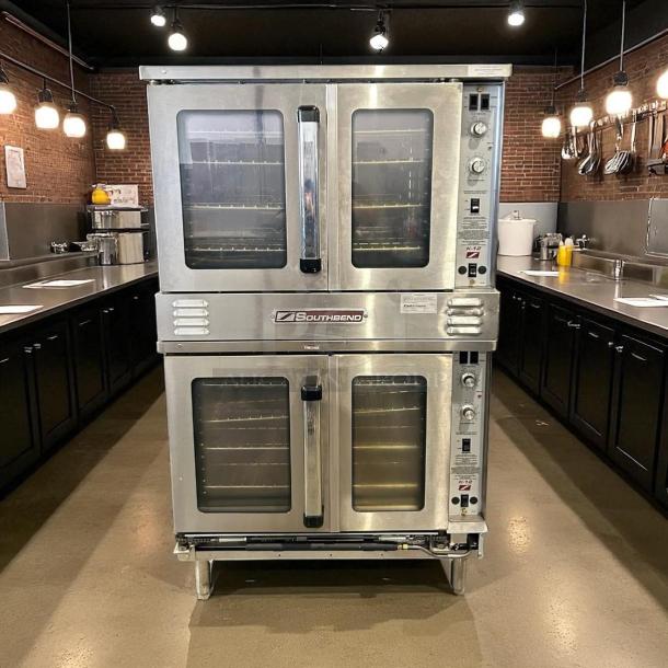 Southbend KLGS/27SC double gas convection oven, 53,000 BTU, stainless steel, fully tested, excellent condition.