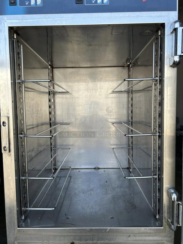 Alto-Shaam 1200-UP heated cabinet, excellent condition, 16-pan capacity, stainless steel interior, fully tested and working.