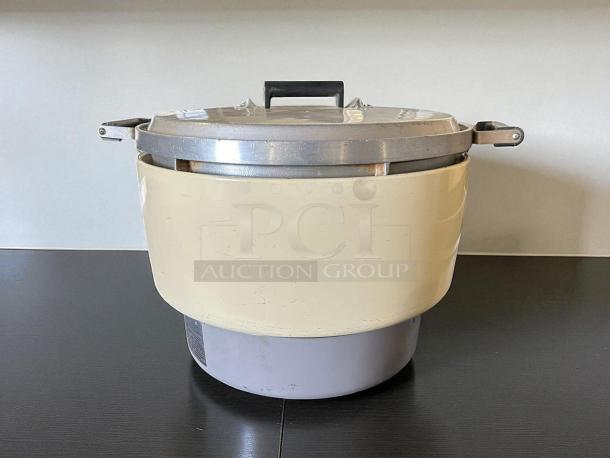 Rinnai RER55ASN commercial gas rice cooker, 55-cup capacity, natural gas, great condition, fully tested and working.