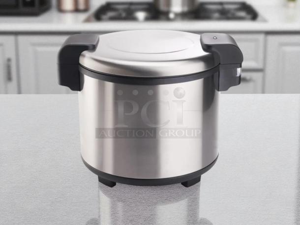 Winco RWS451 stainless steel rice warmer, 100 cup capacity, great condition, fully tested, model RW2451.