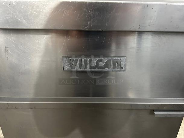 Vulcan LG400-1 natural gas floor fryer, 45-50 lb capacity, stainless steel, 120,000 BTU, excellent condition, tested and working.