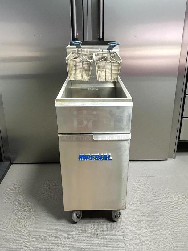 Imperial IFS-40 40lb gas floor model deep fat fryer, 105,000 BTU, excellent condition, fully tested, with dual baskets.
