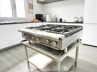 Imperial IHPA-6-36 36" commercial gas hotplate, 6 burners, stainless steel, excellent condition, tested and working.