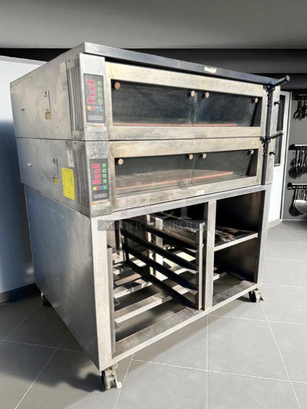Hobart HWD03D-4 double deck electric oven with stand, 208V, 10.7kW, outstanding condition, fully tested, digital controls.
