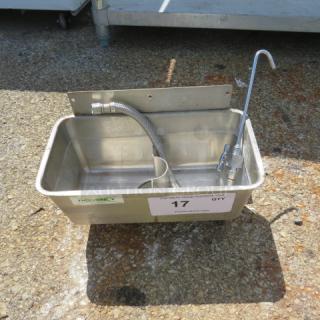 Regency stainless steel dipperwell, model 600DW11. Dimensions 10"x5"x7", includes hose and faucet. Used condition.