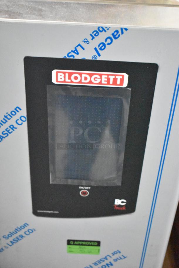 Brand new 2023 Blodgett CPE-gas 2.10/BLCT 102 stainless steel convection oven with view-through door, 81,800 BTU, scratch and dent.