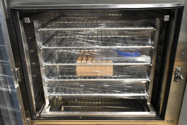 BRAND NEW SCRATCH AND DENT 2020 Blodgett BLCT-62 stainless steel convection oven, 240V, 3 Phase, with view door and metal rack.