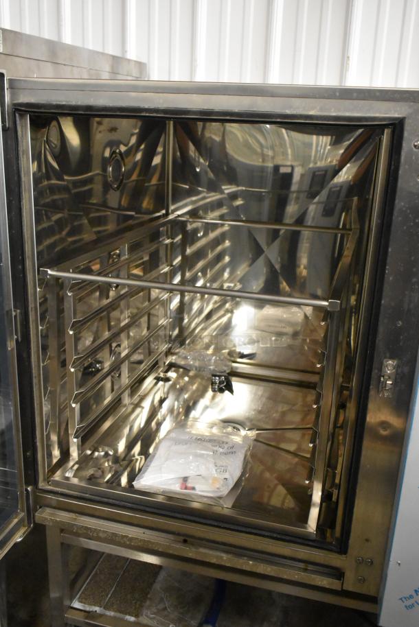 Brand new Blodgett BLCT 102/CPE-gas 2.10 convection oven, stainless steel, view-through door, metal rack, 95,500 BTU.