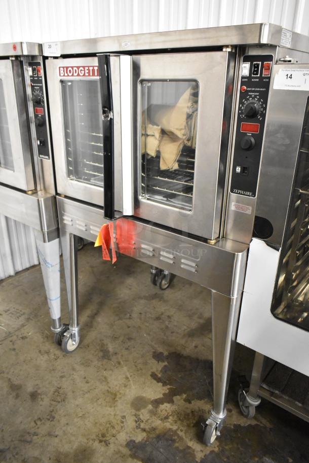 2019 Blodgett Zephaire-100-G convection oven, stainless steel, natural gas, view doors, metal racks, casters, 50,000 BTU.