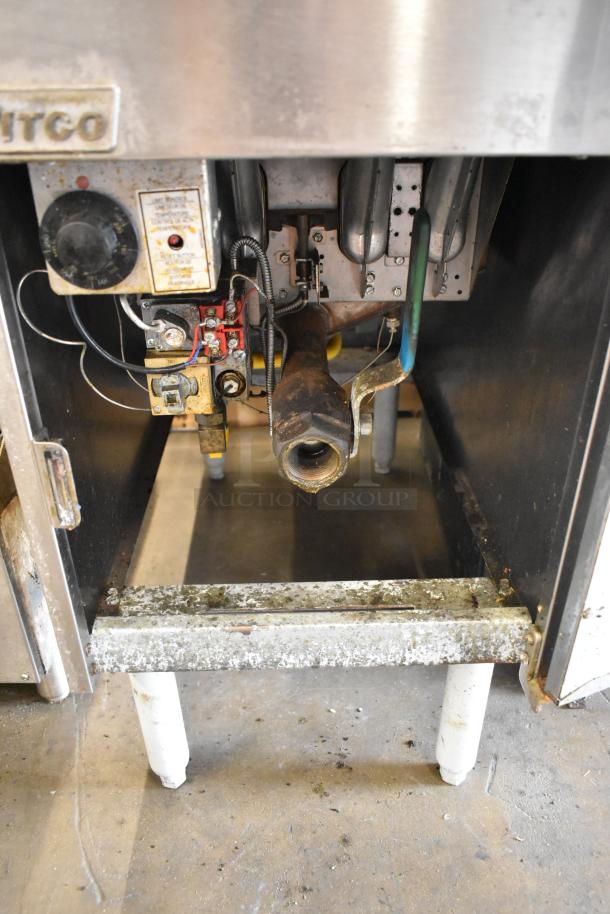 Pitco Frialator SG14 stainless steel commercial gas fryer, 110,000 BTU, side splash guard, visible controls, used condition.