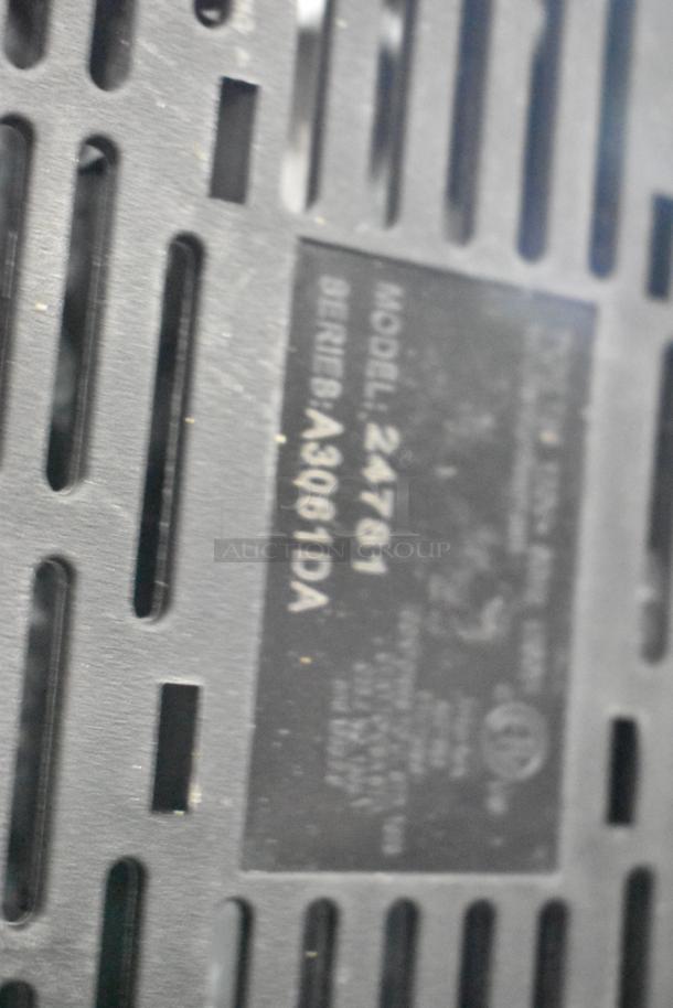 Hamilton Beach 4-slot toaster model 24781, visible serial A30961DA, metal finish, 115V, 1 phase, countertop design.