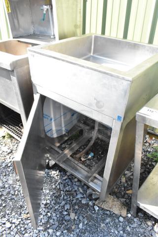 Stainless Steel Ice Bin. Door Does Not Stay Closed. - Item #1203079