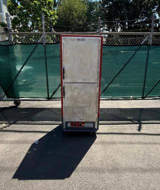 METRO C539-HDS-U heated cabinet, full height, 17 pan capacity, insulated, visible wear, 120v, suitable for commercial use.