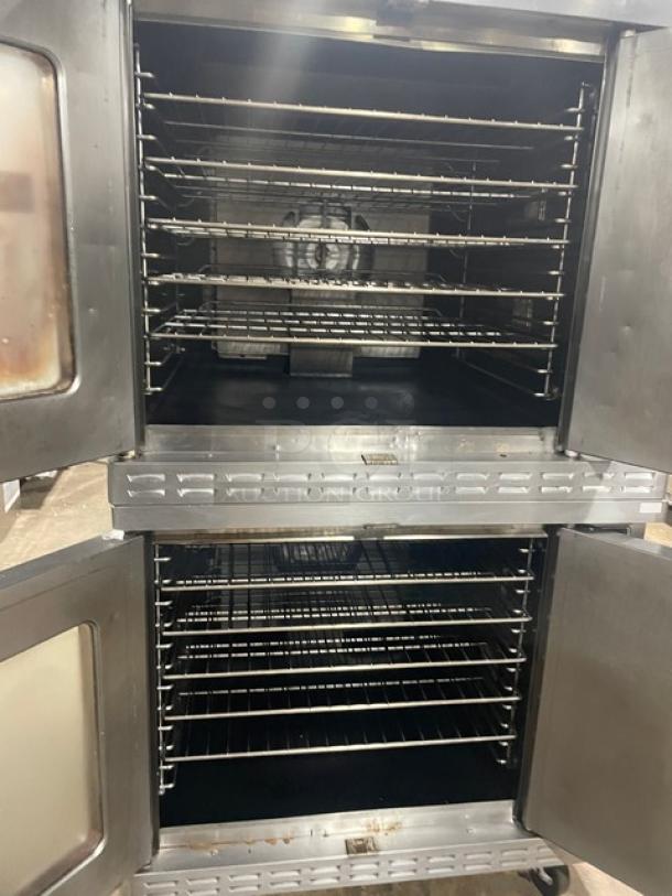 Alto-Shaam ASC4G 2019 double convection oven, stainless steel, natural gas, thermostatic controls, on casters, wired rack.