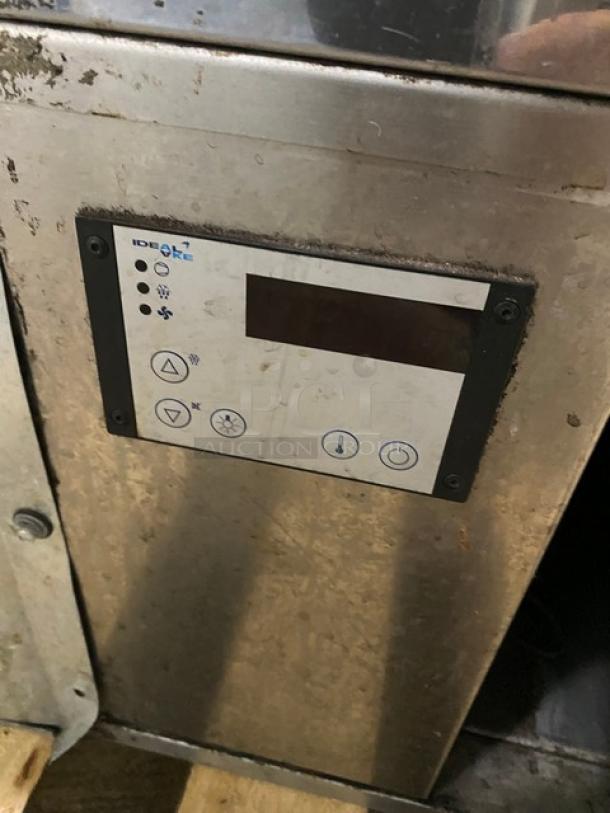 RPI Industries Vienna Series stainless steel refrigerated display case control panel, model VIAS4-34-R-SQ-SC, SN: 06175260.