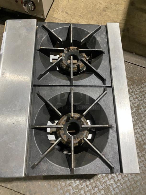 APW Wyott GHPW-2i stainless steel countertop 2-burner hot plate. Natural gas, on legs, workline series, used condition.