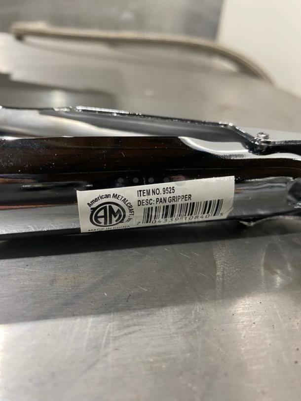 NEW Amercian Metalcraft nickel-plated pan gripper, Model 9525. Item label shows item number and description.