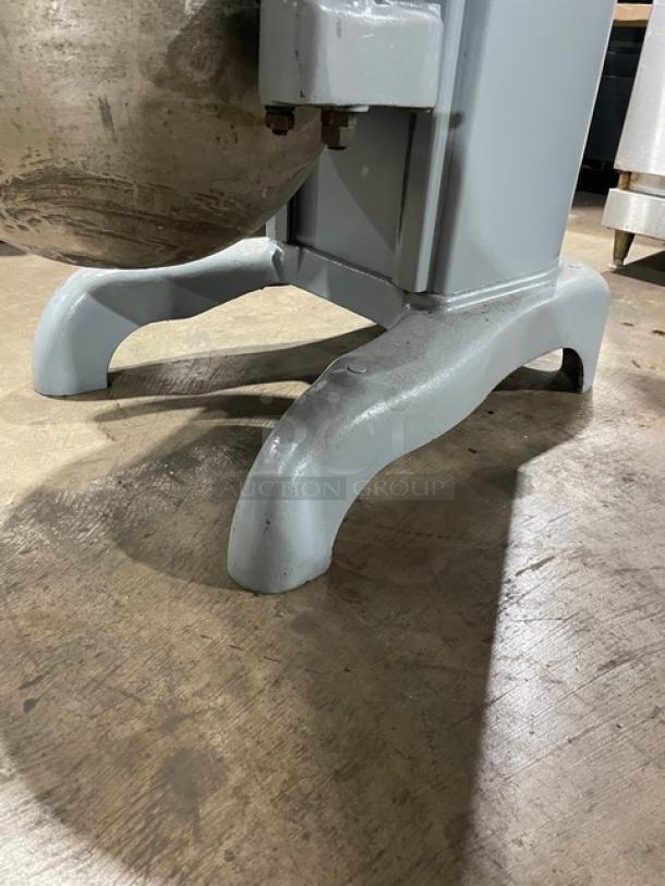 Hobart H600 60 Qt. mixer on legs, featuring a stainless steel bowl and spiral dough hook. 208V, 3-phase, commercial use.