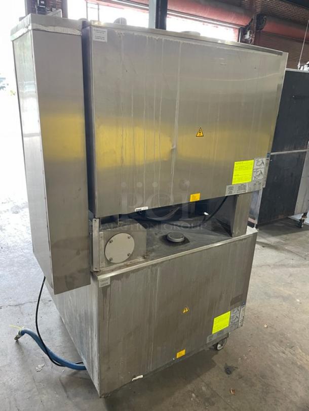 Rational SCC62G double stacked stainless steel combi oven, natural gas, wired racks, blue gas hose, casters, model SCC62G.