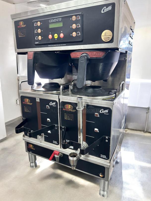 Curtis GEMTIF10A1000 Gemini Intellifresh Dual Coffee Brewer, 220V, fully tested, excellent condition, digital controls.