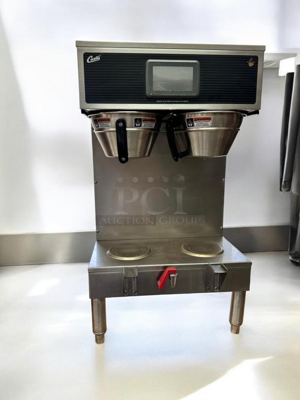 Curtis G4 ThermoPro Twin Automatic Coffee Brewer, dual system, 220V, stainless steel, fully tested and working, excellent condition.