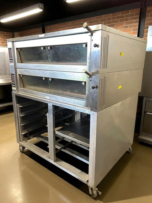 Hobart HWD03D-4 Double Deck Electric Deck Oven with stand, 208V, 10.7kW, in excellent condition, fully tested.