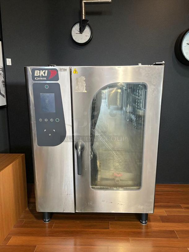 BKI Giorik ABTE101R Electric Combi Oven, 208V 3PH, stainless steel, fully tested and operational, with digital display.
