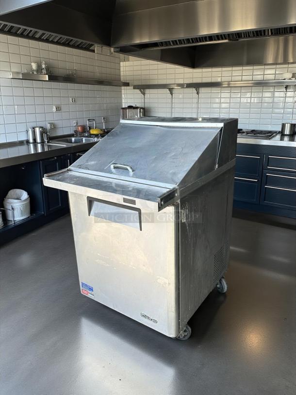 Turbo Air MST-28-N M3 28" stainless steel refrigerated sandwich prep table, great condition, fully tested and working.