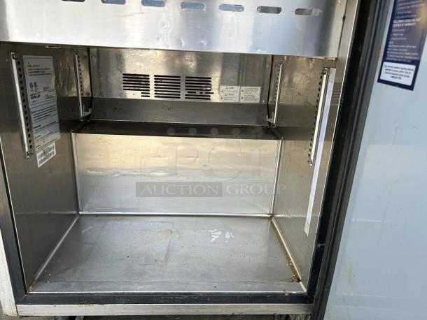 Turbo Air MST-28-N M3 Series 28" refrigerated sandwich prep table, stainless steel, great condition, fully tested.