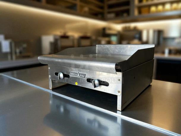 American Range ARMG-24 24" gas griddle with manual controls, 3/4" steel plate, in great condition, tested and working.