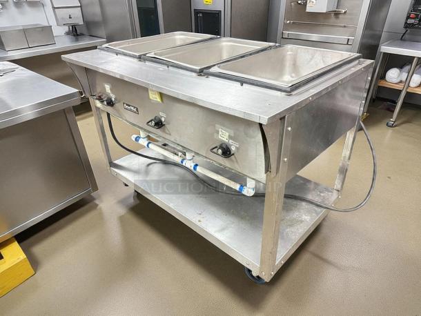 Vollrath 38203 ServeWell® SL three pan hot food table in excellent condition, 120V, sealed well, tested and working.