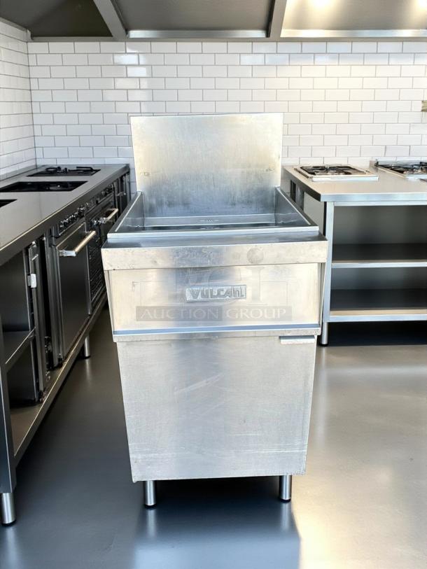 Vulcan LG400-1 natural gas floor fryer, 45-50 lb. capacity, 120,000 BTU, excellent condition, fully tested, stainless steel.