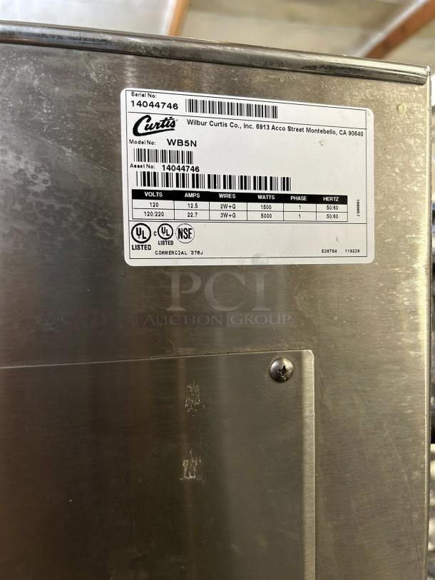 Curtis WB5N G3 Electric 5 Gallon Hot Water Dispenser, excellent condition, serial 14044746, 120/220V, 1500/5000W, fully tested.