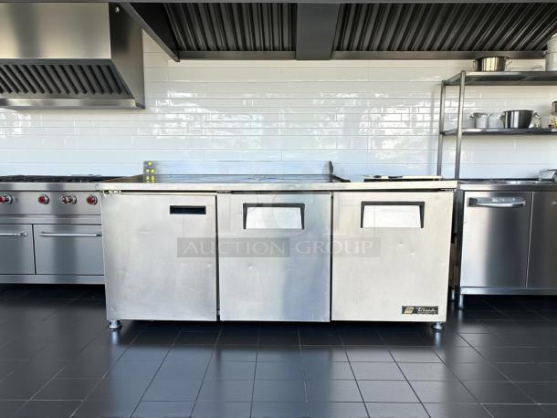 True TWT-72 worktop refrigerator, 72 3/8", stainless steel, 3 doors, backsplash, fully tested, excellent condition.