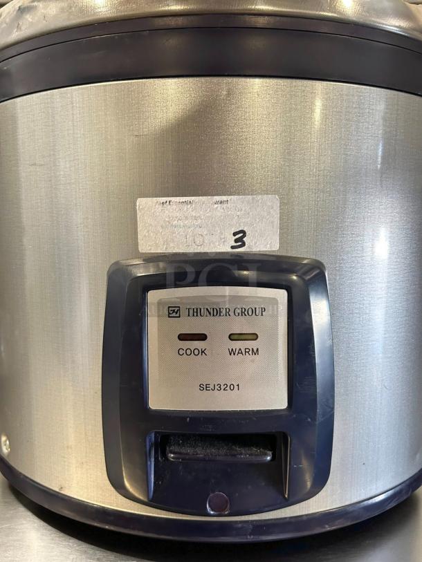 Thunder Group SEJ3201 30 Cup Electric Rice Cooker-Warmer, digital controls, perfect condition, tested, working, 115v.