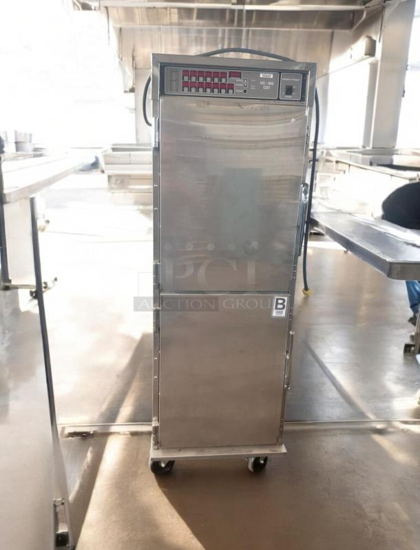 Henny Penny HC-900 heated holding cabinet in great condition, 120V, tested and working, with control panel and wheels.