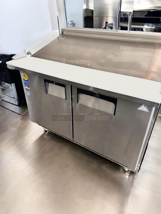 Everest Refrigeration EPBR2 48" sandwich/salad prep table with refrigerated base, 115V; great condition; tested and working.