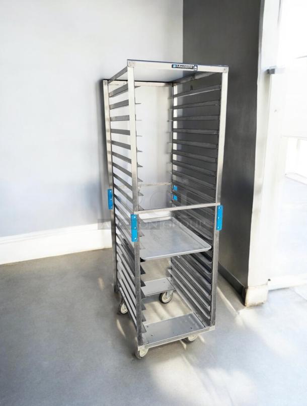 Lakeside stainless steel mobile bun/sheet pan rack, 20 pan capacity, great condition, NSF certified, tested and working.