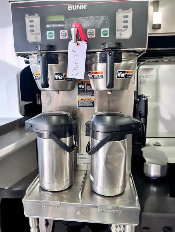 Bunn Dual BrewWISE DBC Commercial Coffee Brewer, excellent condition, features dual dispensers, 120/240V, tested and working.