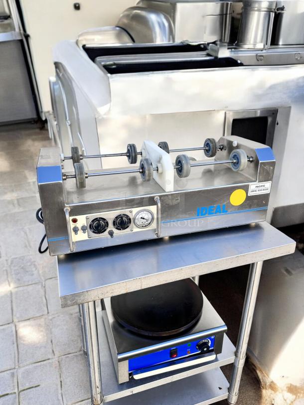 Lumar Ideal II Candy/Chocolate Coating Pan Machine, Model IU2X25S, great condition, 115V, tested and working, metal finish.