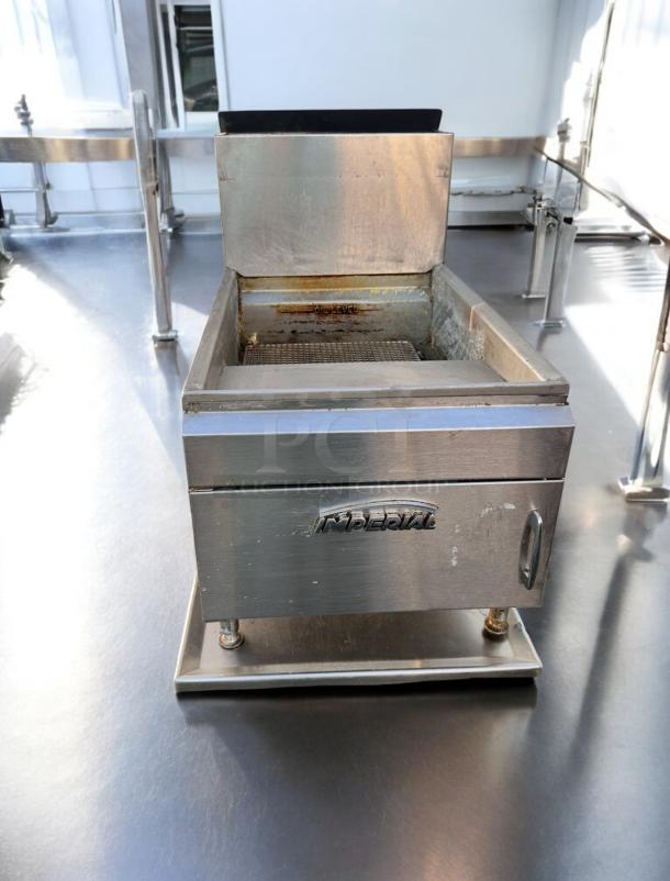 Great Condition – Imperial IFS-25 – 25 lb Gas Floor Fryer – 65,000 BTU – Natural Gas – Tested & Working! - Image 3 of 10