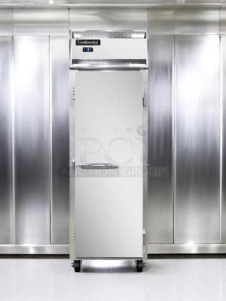 Excellent Condition – Continental Refrigerator 1F – Single Door Commercial Freezer – 115V – Fully Tested & Working! - Item #1203388