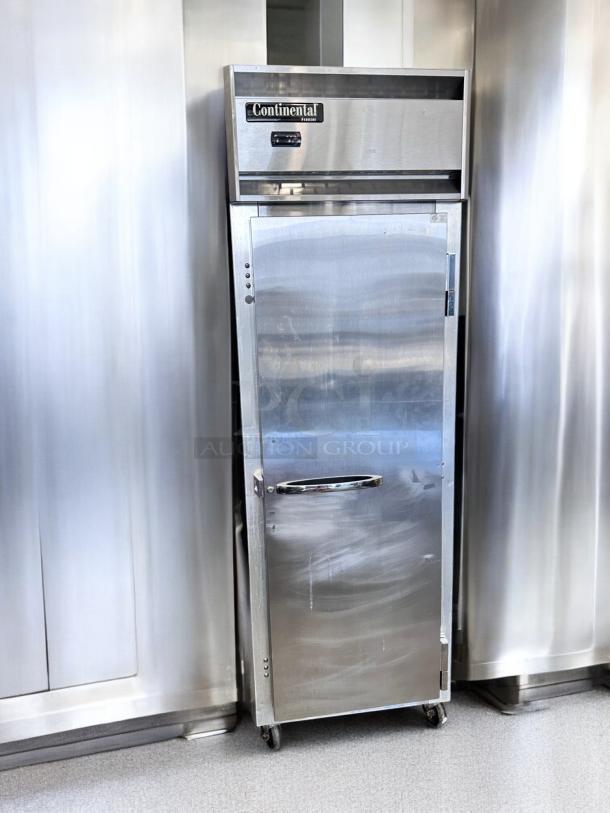 Continental Refrigerator 1F single door commercial freezer, excellent condition, stainless steel, 115V, fully tested.