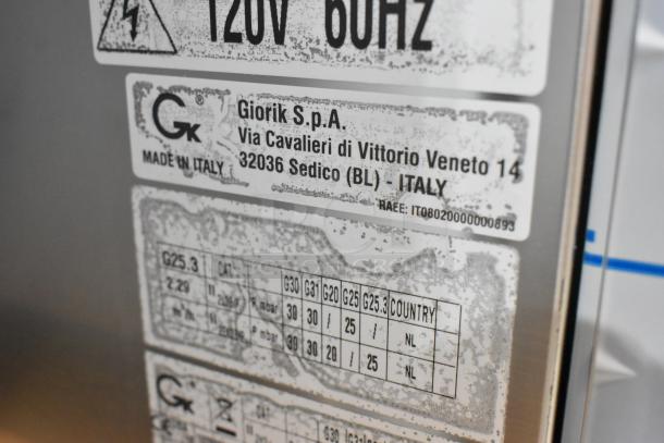 Label on Blodgett AETG101R stainless steel combi convection oven, 120V, made in Italy by Giorik S.p.A., displays technical specs.