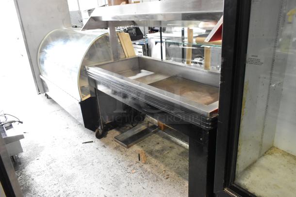 BKI Metal Commercial Buffet Station, on casters, for auction. 125/208 Volts, 1 Phase. Ideal for restaurant use.