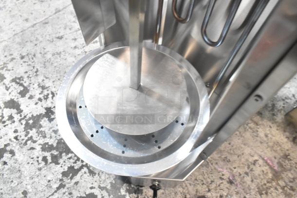 Stainless steel electric 20 lb. vertical broiler, Avantco model 177VBE101A, 120V, 1 Phase, new scratch and dent condition.