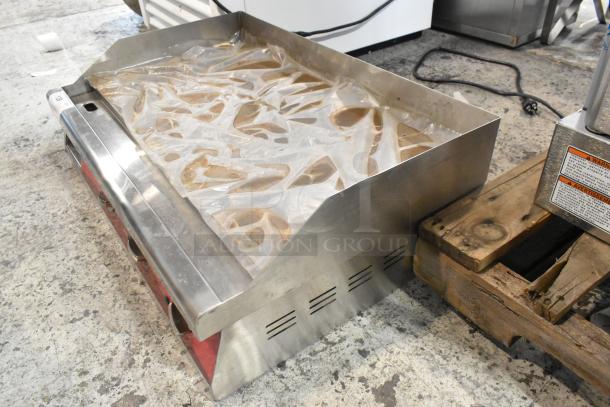 Brand new Avantco 177EG30N 30" stainless steel electric griddle. Scratch and dent condition, 208/240V, 1 phase.