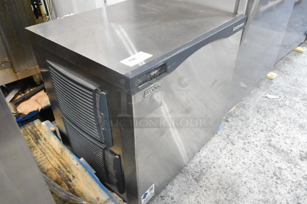 Scotsman Prodigy C1030MA-32B stainless steel ice head, 208/230 volts, 1 phase, commercial use, excellent condition.