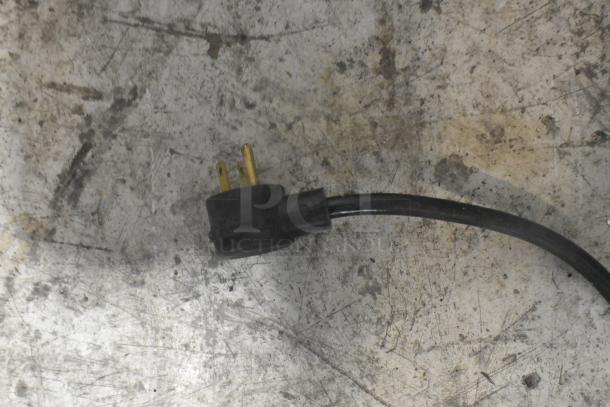 2019 Habco SE18 plug and power cord on a textured surface. For a commercial cooler, 115 volts, 1 phase.